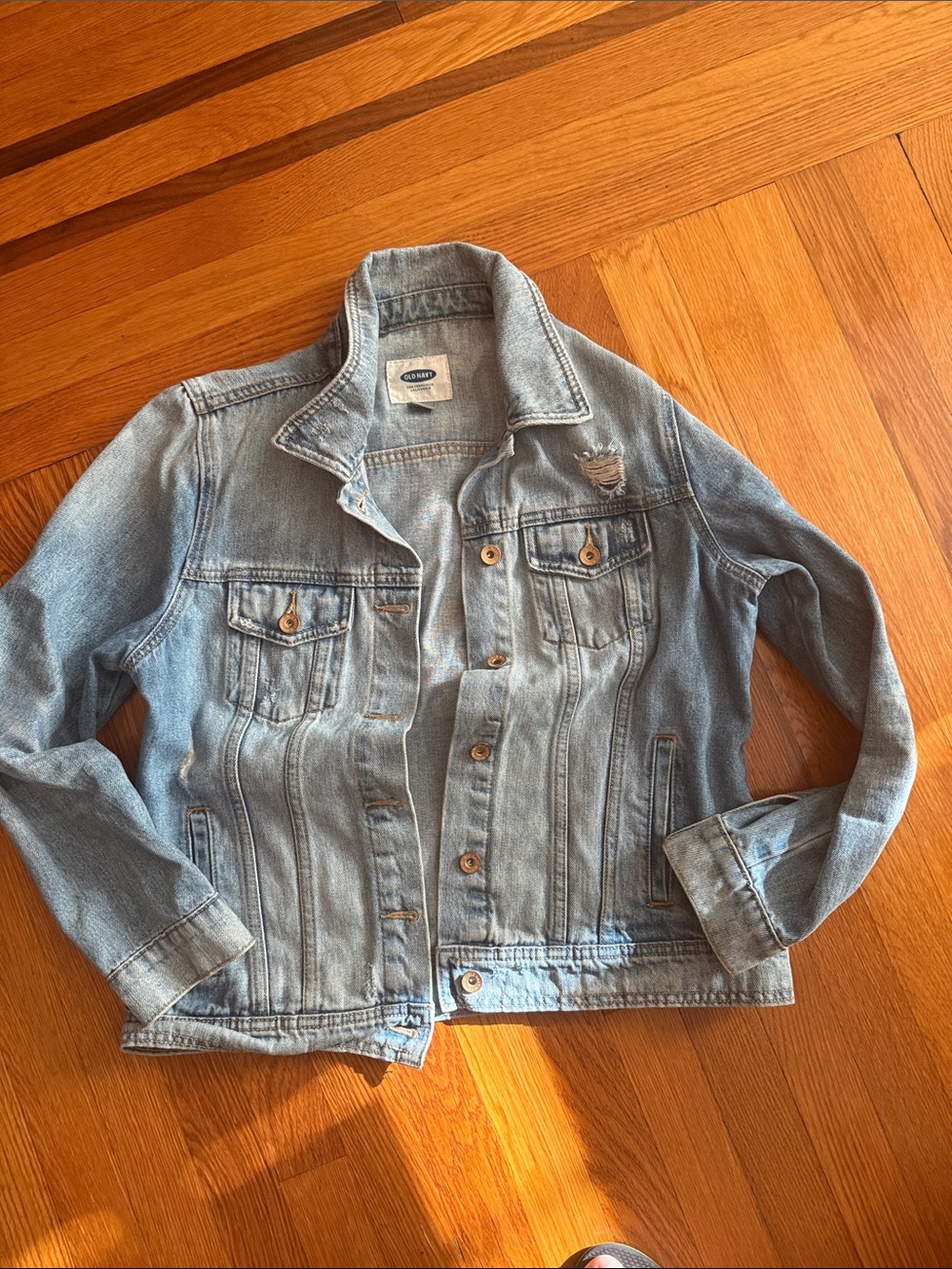 Old Navy Light Wash Denim Jacket in Faded Blue
